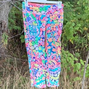 Unique Colorful Lilly Pulitzer LUXLETIC capri leggings sz. XS